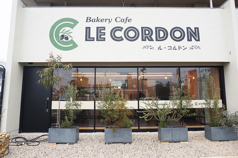 ベーカリーカフェLE CORDON（ル・コルドン）を紹介。19号線沿いにあるパン屋さんです。