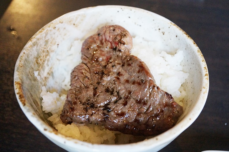 炭火ダイニング福久籠のランチメニューを紹介！冷麺付きの定食がおすすめです。