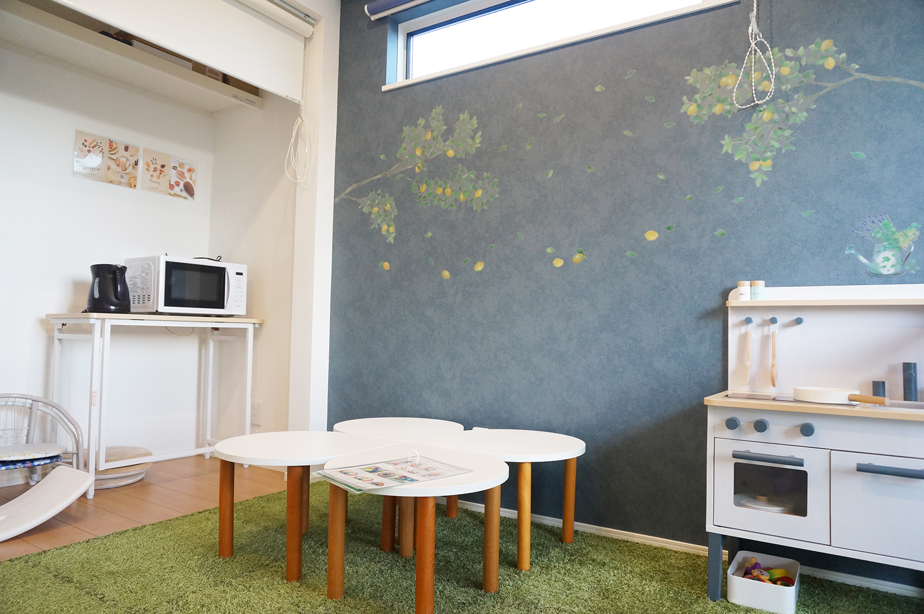 おしゃれな知育玩具がたくさん!子供もママも嬉しいレンタルスペース「more&more」