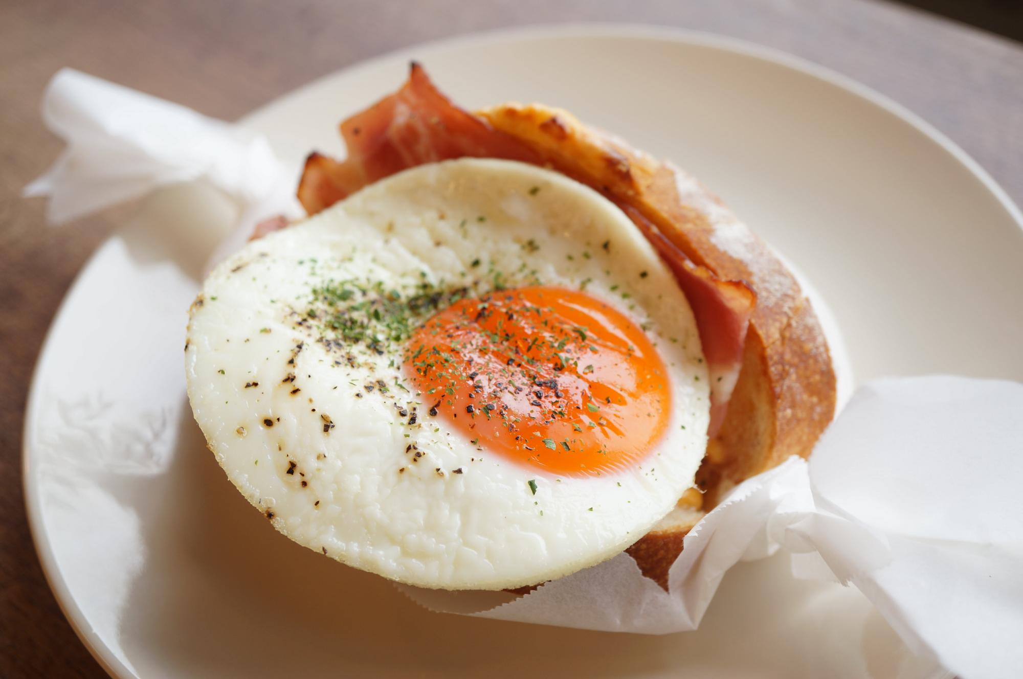 ベーカリーカフェLE CORDON（ル・コルドン）を紹介。19号線沿いにあるパン屋さんです。