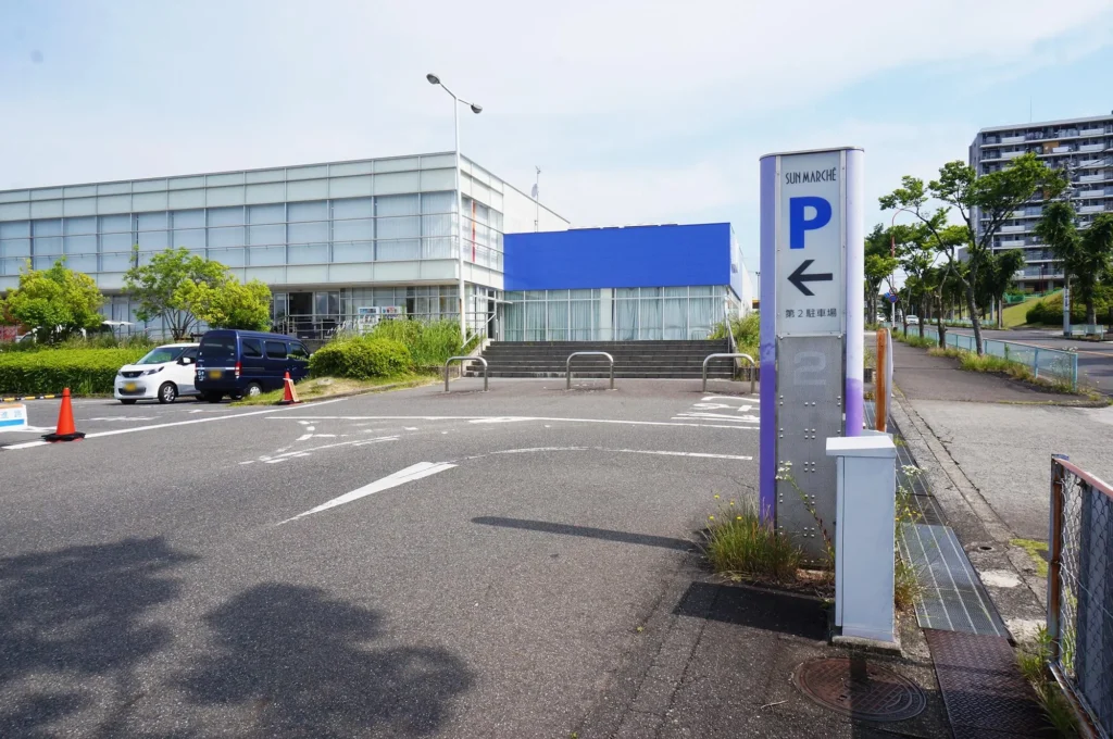 BRANCHÉ高蔵寺店を紹介。無料送迎サービス・Aujuaトリートメントもある人気美容院