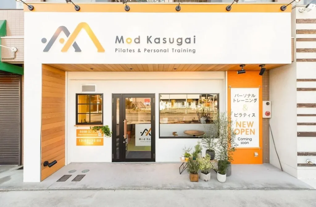 多彩なアイディアで「魅せる店舗づくり」を手掛ける。店舗デザイナー、西尾美春さんを紹介。