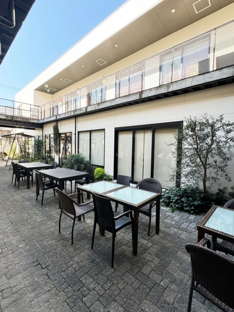 気軽に美味しい鉄板料理を楽しむならココ。勝川のお洒落な隠れ家バル「鉄板バル エテルノ」