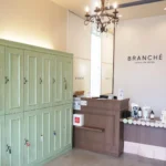 BRANCHÉ高蔵寺店を紹介。無料送迎サービス・Aujuaトリートメントもある人気美容院