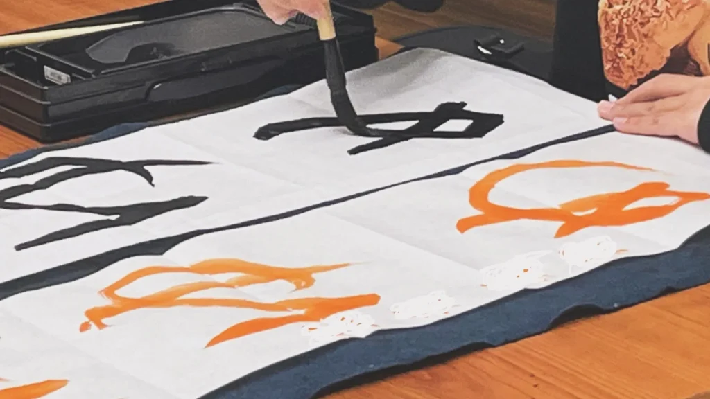 書を通じ出来る喜びと楽しさを学べる。和気あいあいと楽しく通える書道教室「詠雪書道教室」